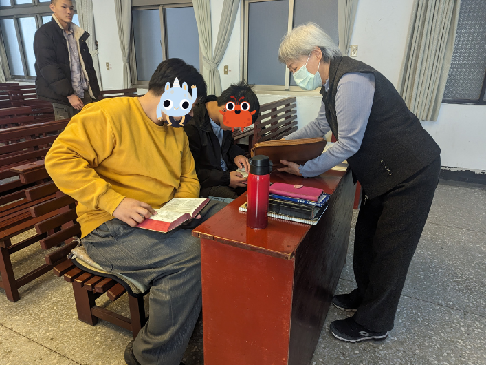 雲彩少年之家關懷陪伴查經班